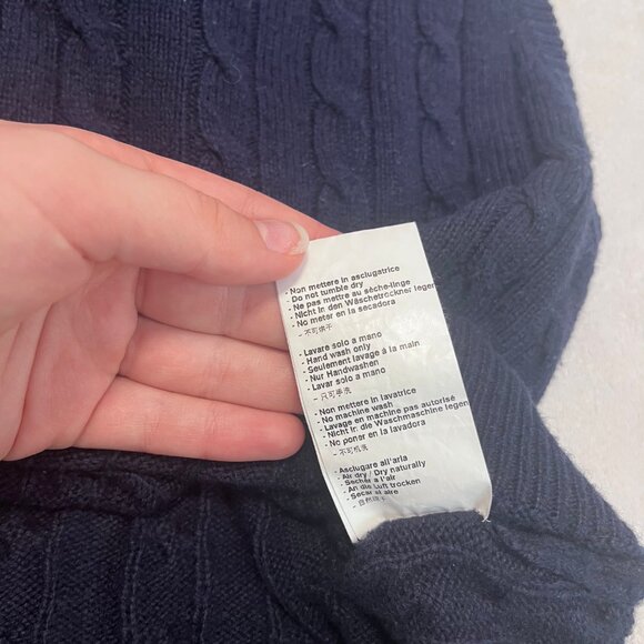 Cable knit sweater vest - Picture 4 of 4